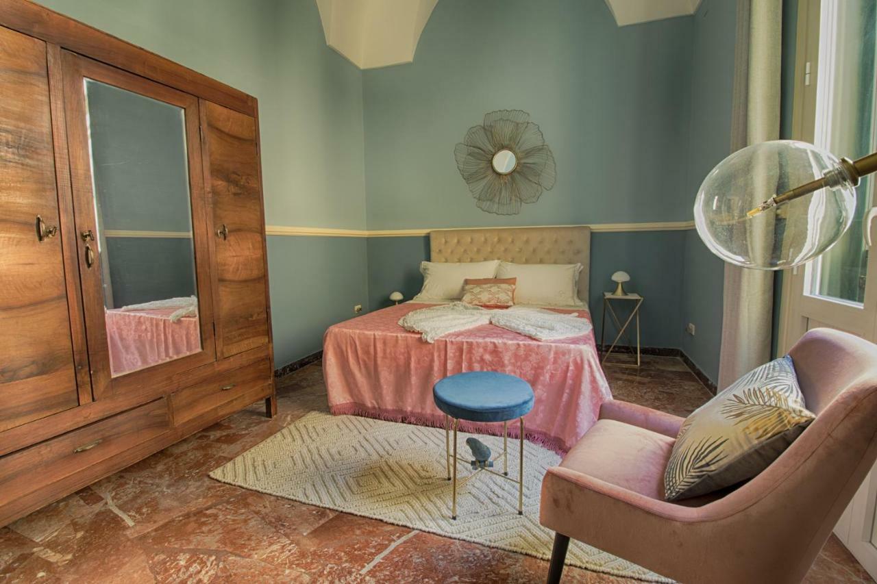 Palazzo Forleo Luxury Apartment - Treb Collection Lecce Dış mekan fotoğraf